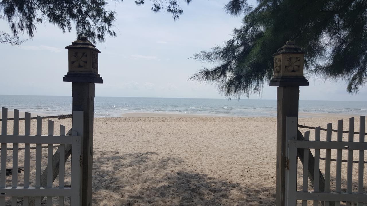 Вилла Baan Kratom Tong By The Sea Ча-Ам Экстерьер фото