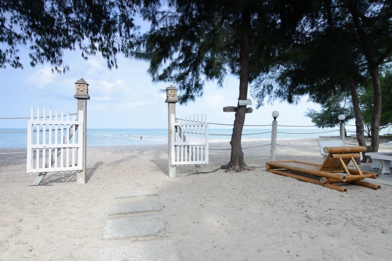 Вилла Baan Kratom Tong By The Sea Ча-Ам Экстерьер фото